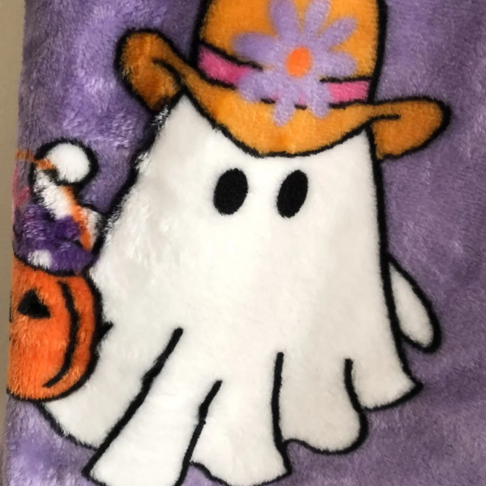Purple Halloween Western Ghost Print Throw Blanket